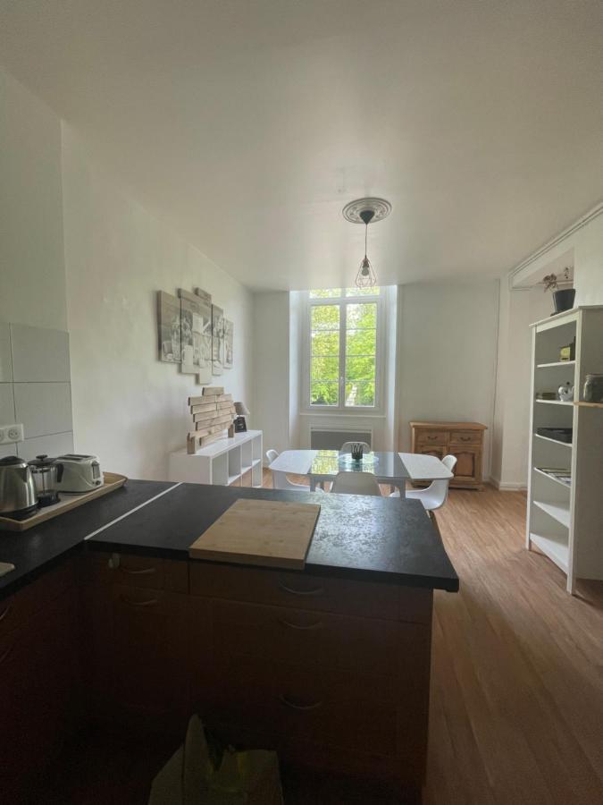 Le Chateau Emile Loubet - Appartement Entier La Begude-de-Mazenc Exterior photo